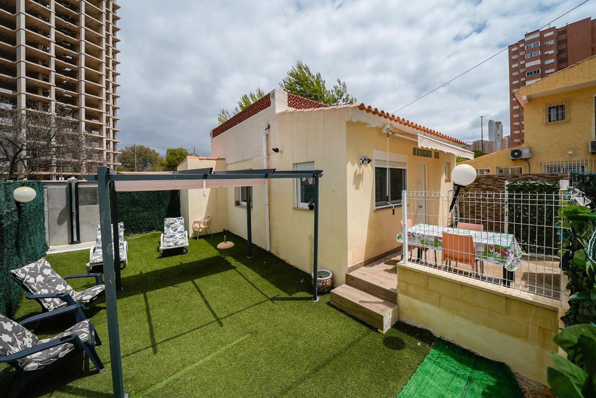 Apartamento Loft Con Terreno Privado Y Parking Compartido - A 800M De Playa Poniente Benidorm Zewnętrze zdjęcie